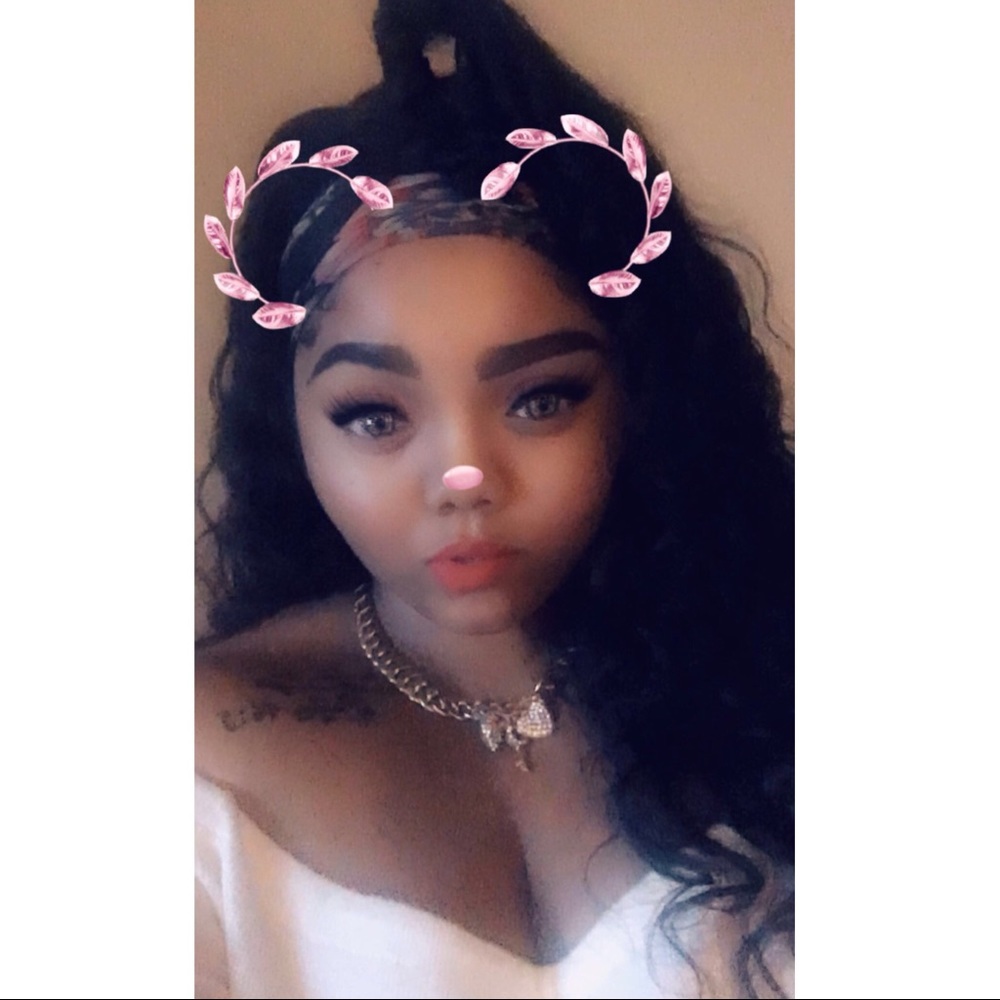 Meet your Posher, Izsonette